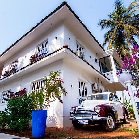 Bed and Breakfast White House In Goa, Truly Amazing Experience Saligao Экстерьер фото