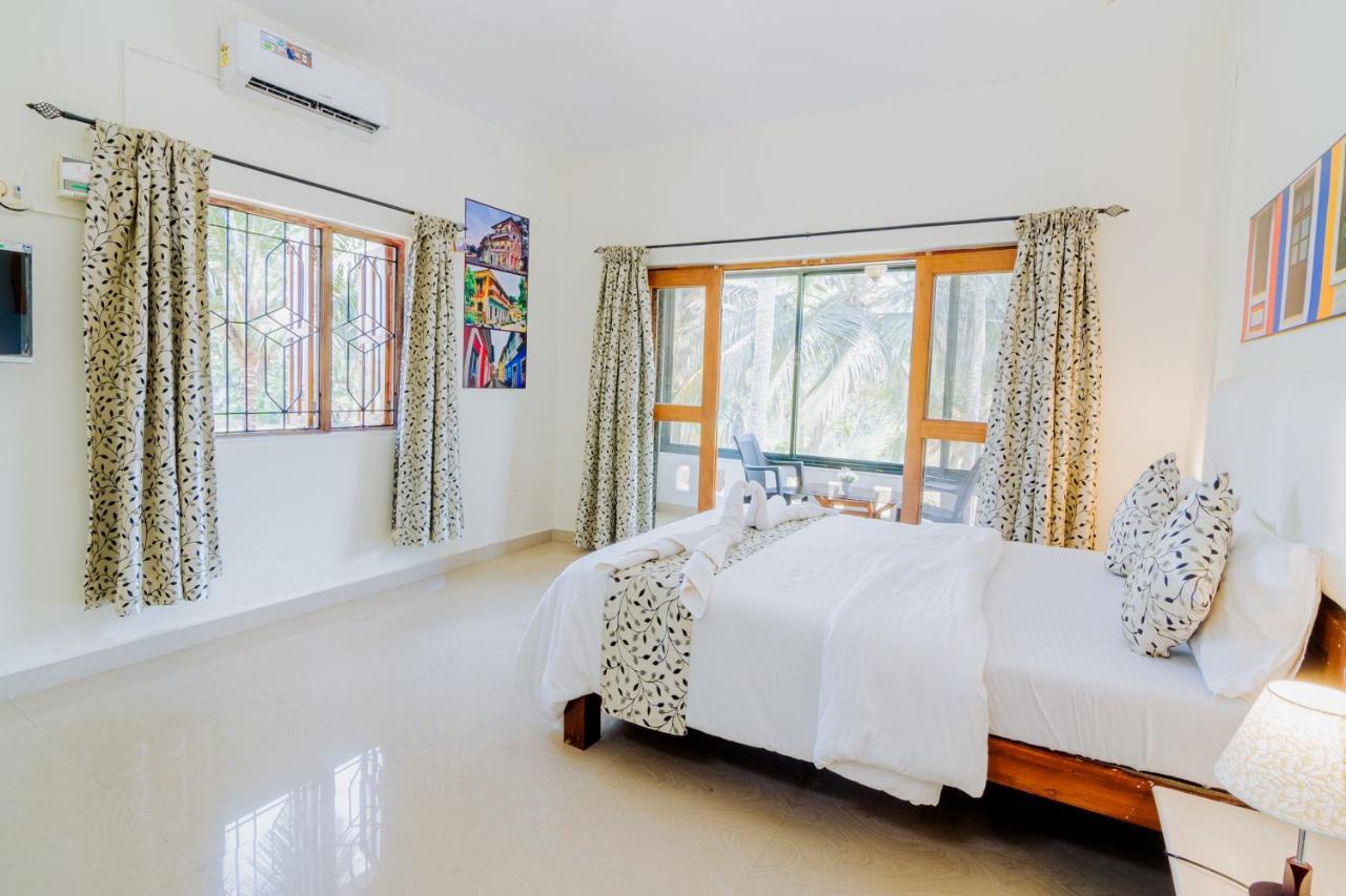 Bed and Breakfast White House In Goa, Truly Amazing Experience Saligao Экстерьер фото