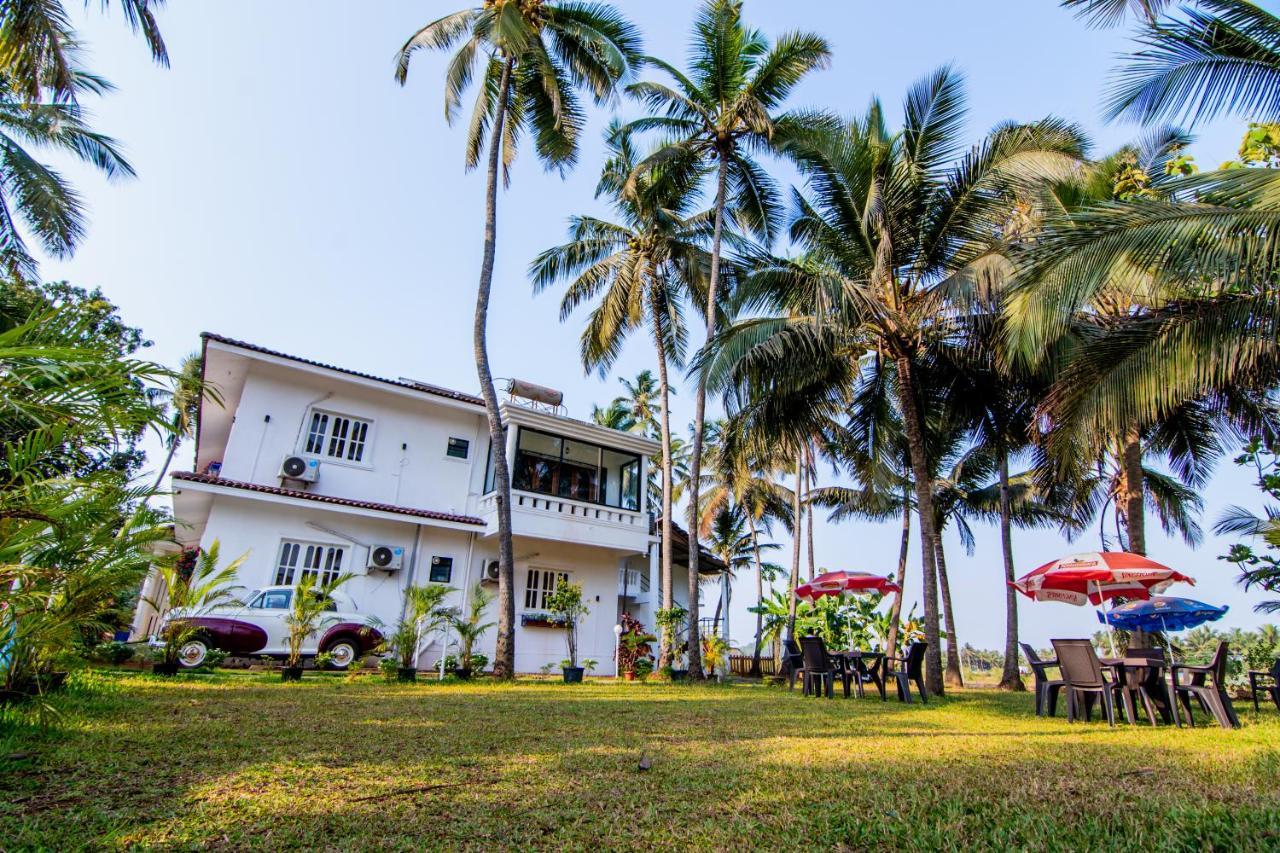 Bed and Breakfast White House In Goa, Truly Amazing Experience Saligao Экстерьер фото
