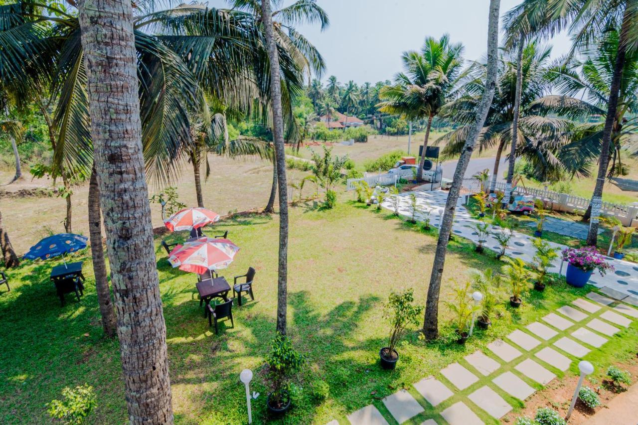 Bed and Breakfast White House In Goa, Truly Amazing Experience Saligao Экстерьер фото